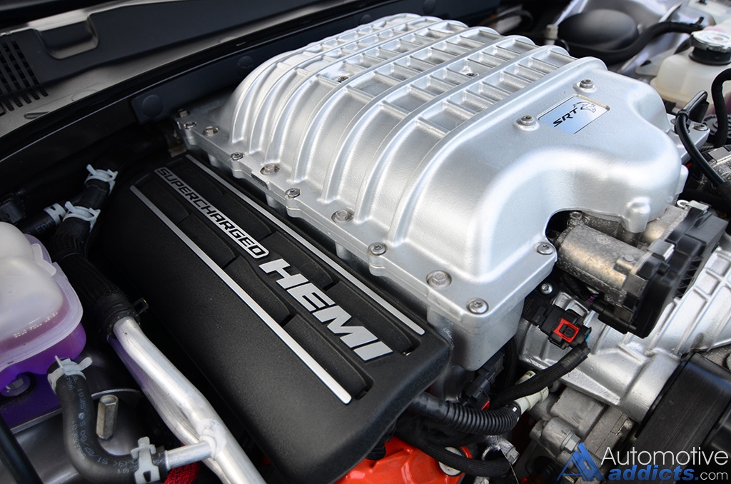 charger hellcat engine
