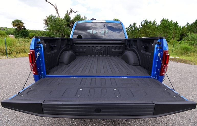 2019 ford f-150 raptor supercrewcab bed