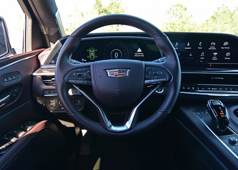 2021 cadillac escalade sport platinum steering wheel