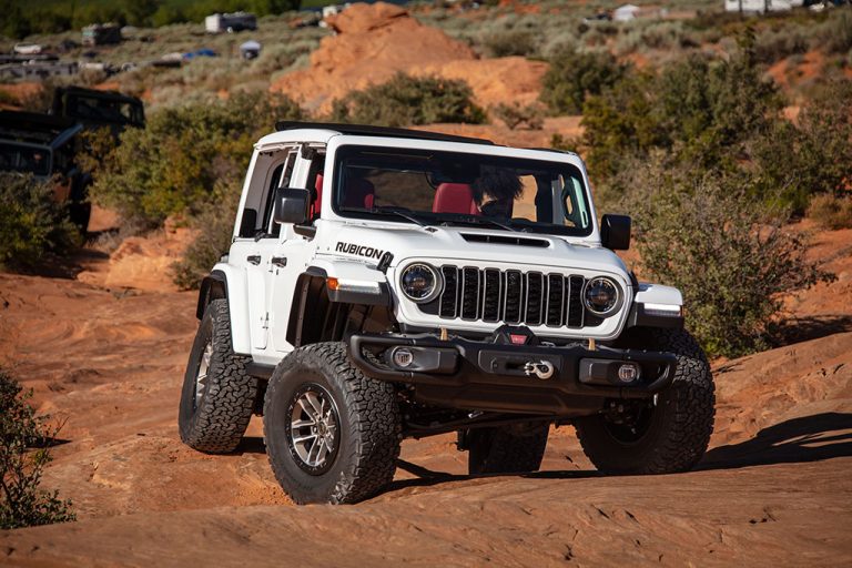 Jeep Now Offering 35 Inch Tires On Two Door Wrangler Automotive Addicts   Jeep Wrangler 35 Inch Tires Oem 768x512 