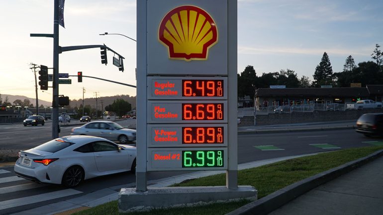 California’s Bold New Climate Rules Promise Cleaner Air but Could Spike Gas Prices