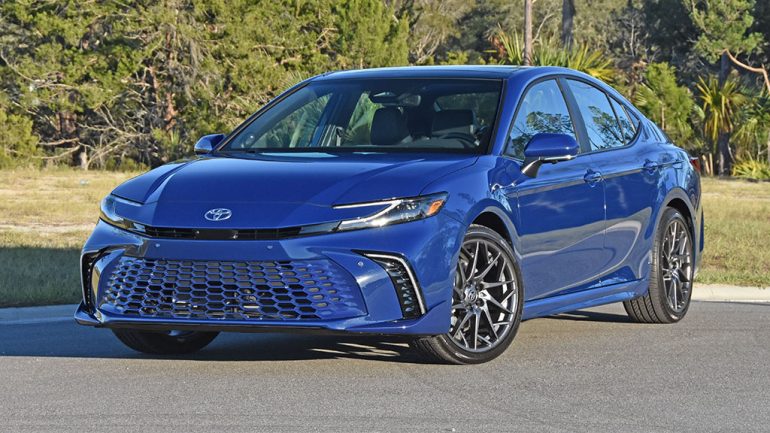 2025 Toyota Camry XSE AWD Review & Test Drive