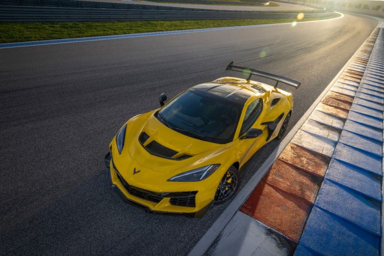 2025 Chevrolet Corvette ZR1 Officially Priced Starting at 174,995 Automotive Addicts